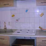 Au Fil De L Eau La Apartment *