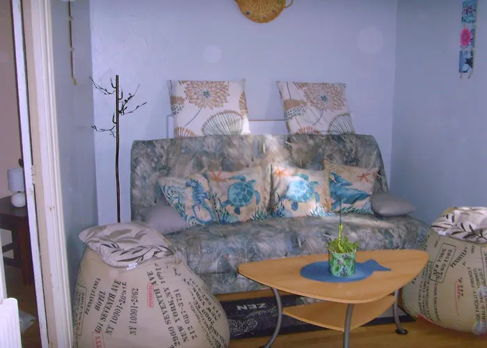 Au Fil De L Eau La *