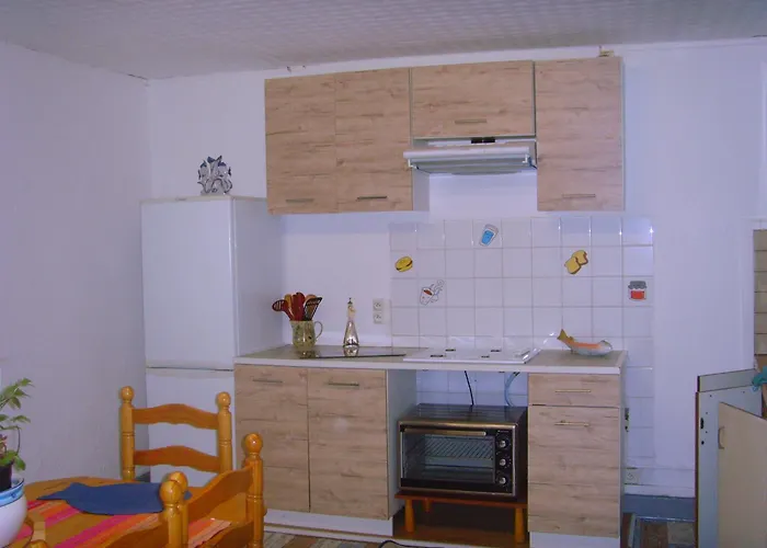 Au Fil De L Eau La *